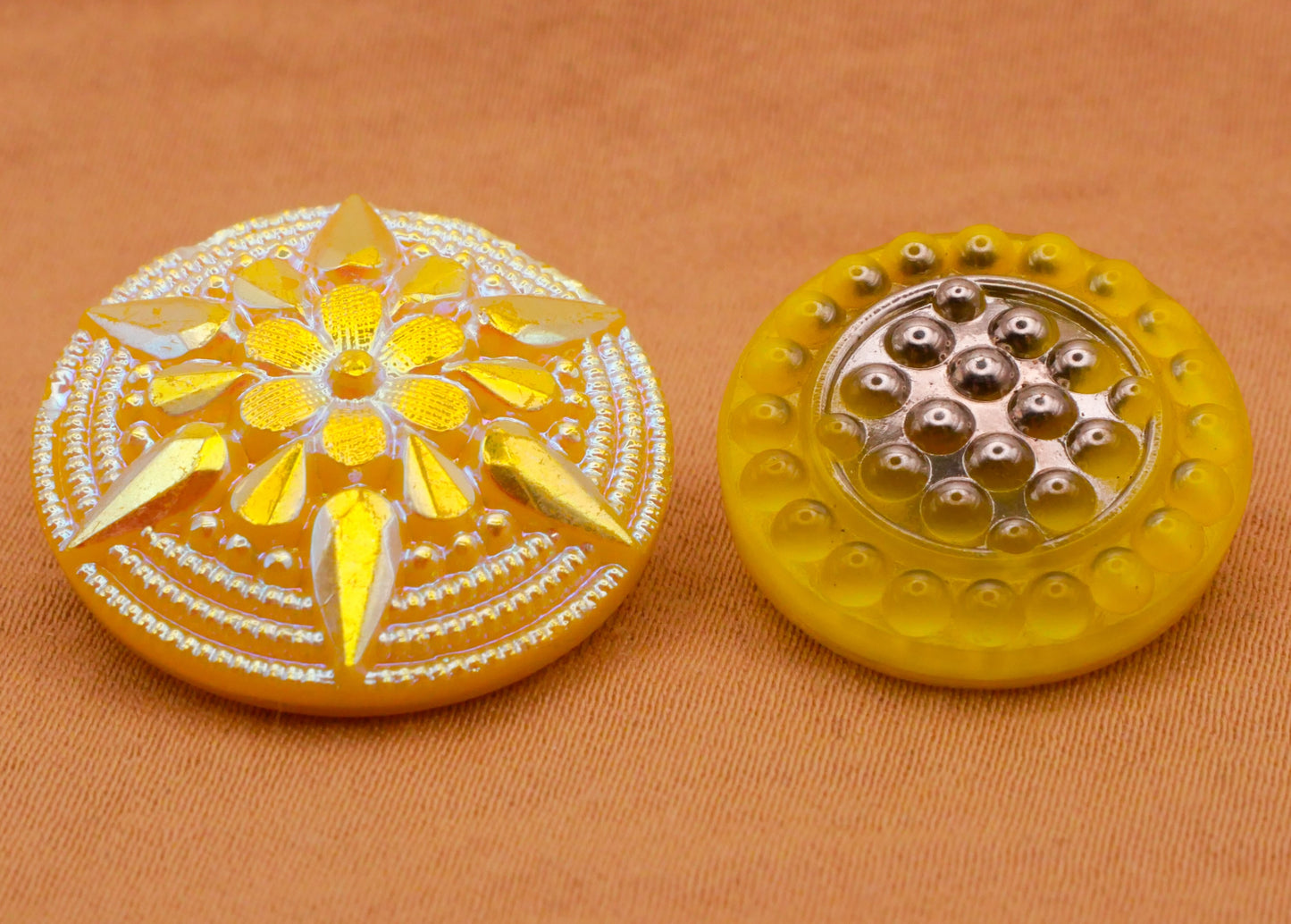 Yellow Snowflake Bubbles Yellow Glass Button Various 18-22mm