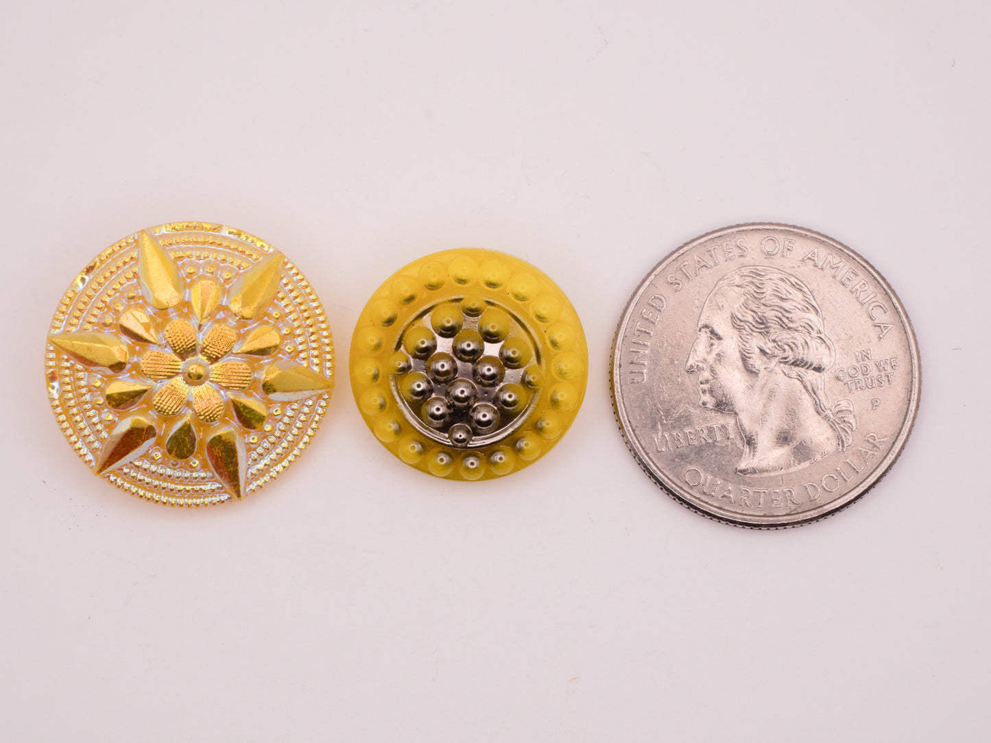 Yellow Snowflake Bubbles Yellow Glass Button Various 18-22mm