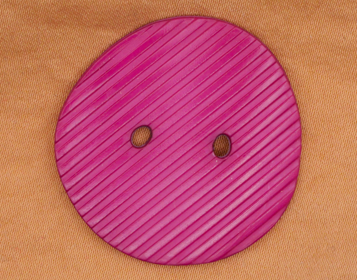 Fuchsia Magenta Pink Ribbed Large Dill Plastic Pair of Buttons 34mm