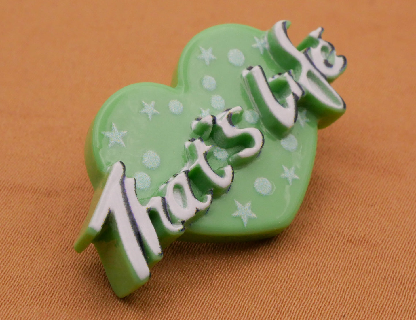 That's Life Verbal Mint Green Heart Plastic Button 20x34mm