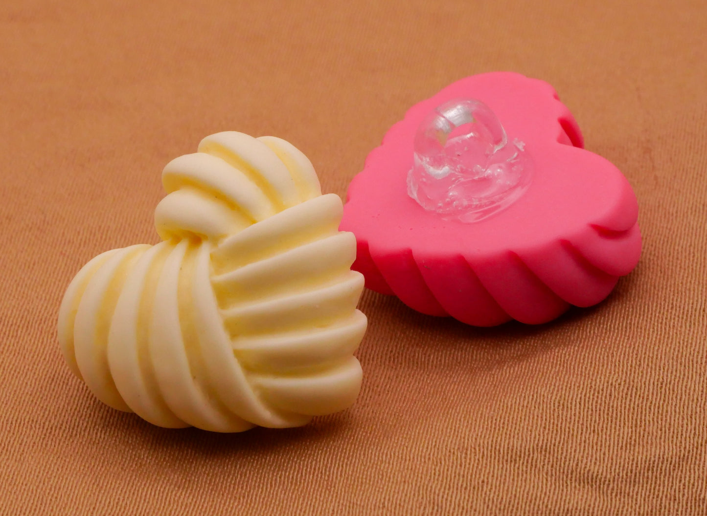 Heart Frosting Icing Plastic Set of Three Buttons Various 19x20mm