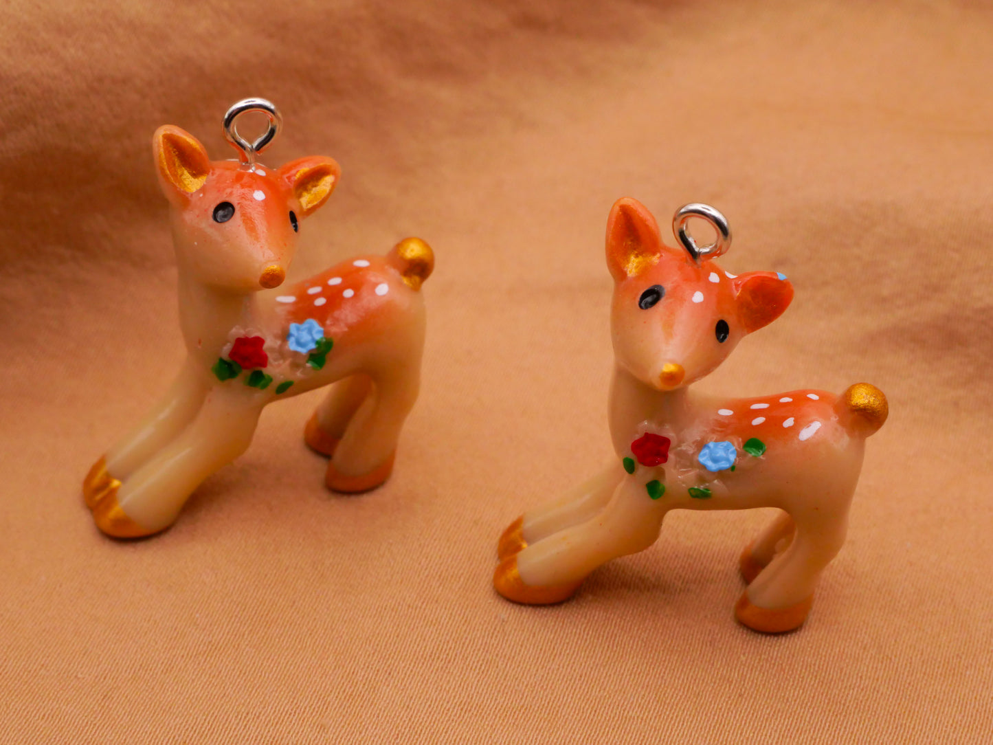 Deer Fawn Flowers Plastic Pair of Charms Embellishments 21x34mm