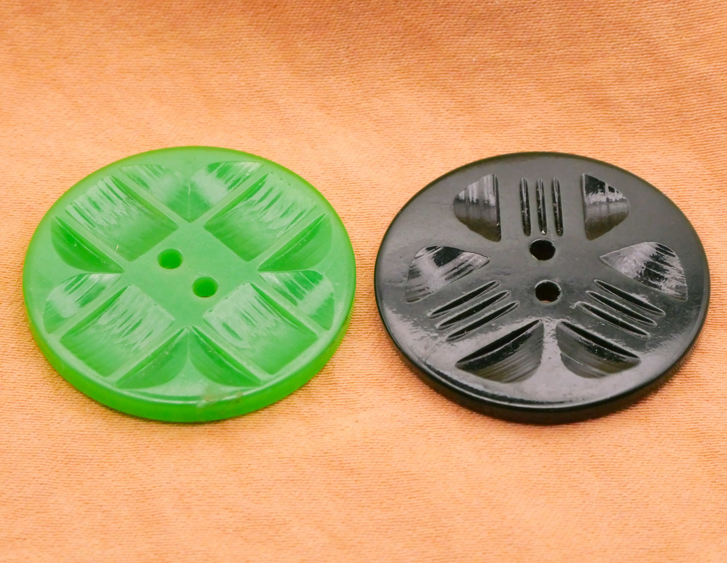 Clover Shamrock Machine Cut Green Early Plastic Button Various 28mm