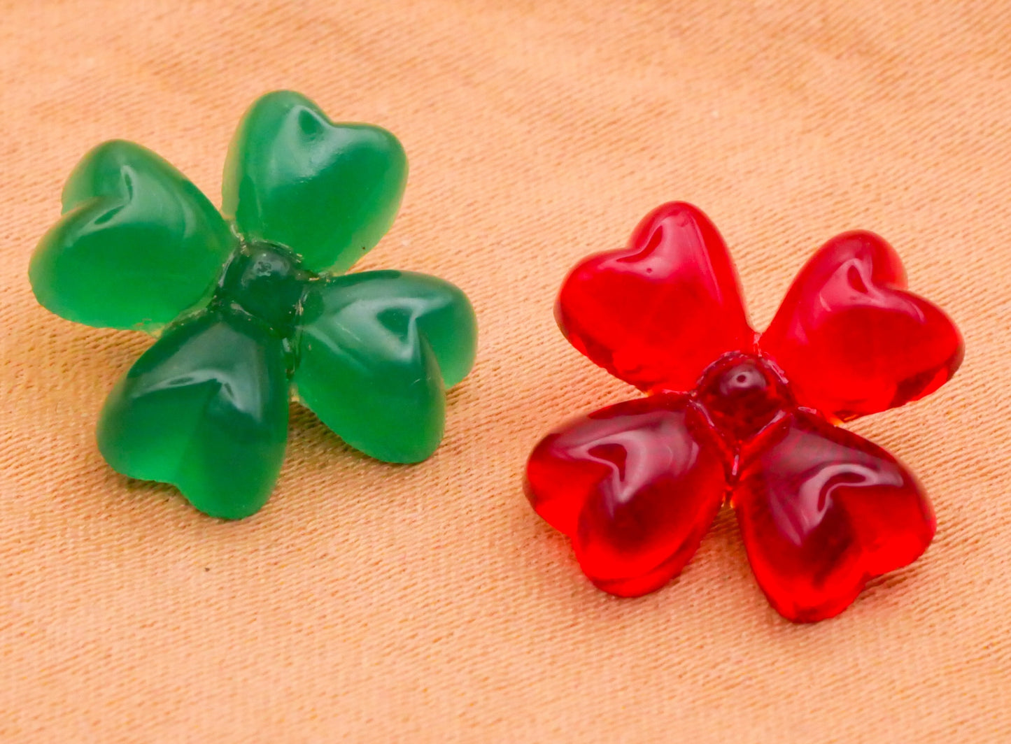 Four Leaf Clover Shamrock Green Red Glass Button Various 15mm