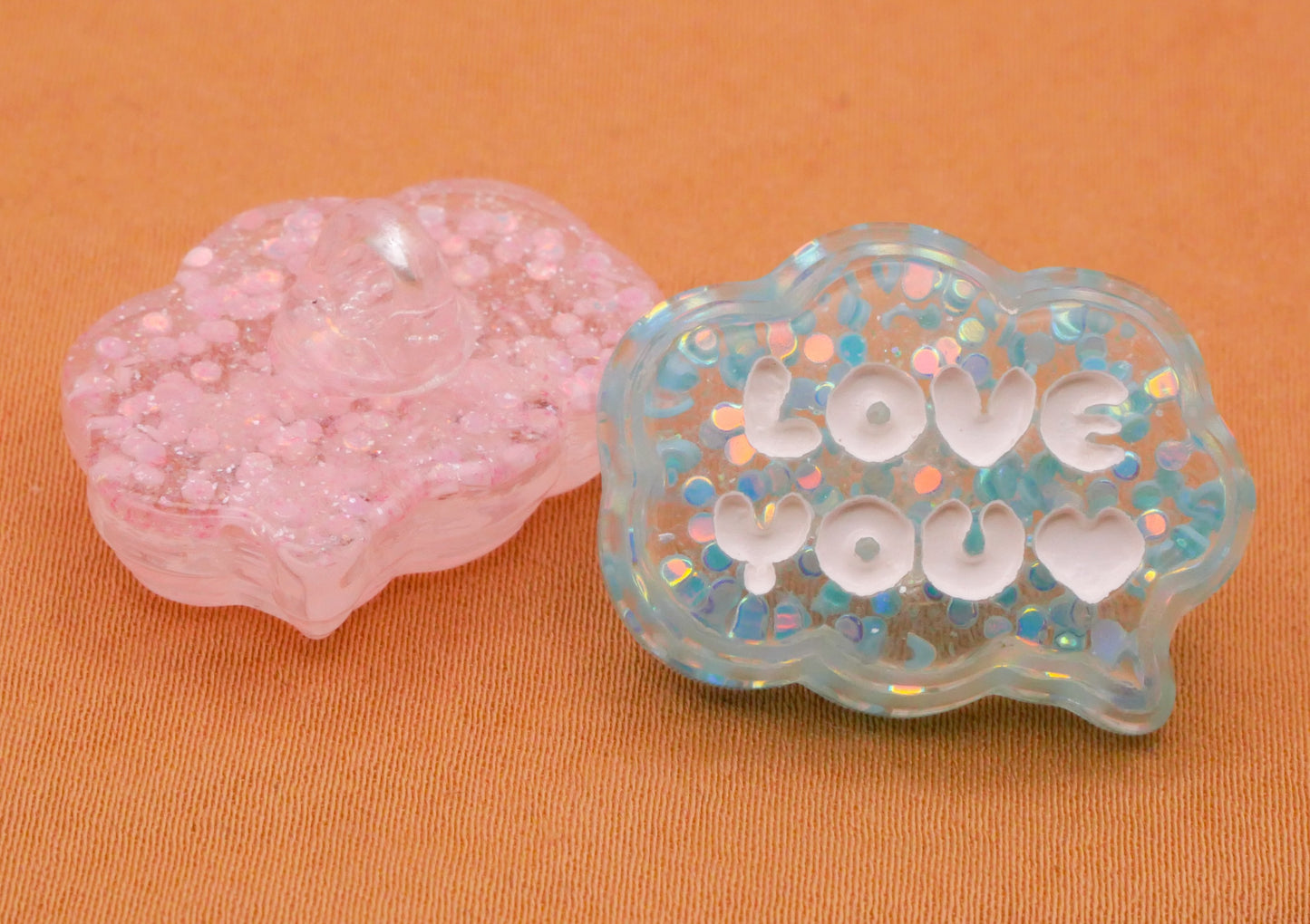 Love You Speech Bubble Verbal Plastic Set of Seven Buttons 20x26mm