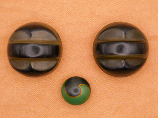 Green Black Design Celluloid Early Plastic Button Various 12-23mm