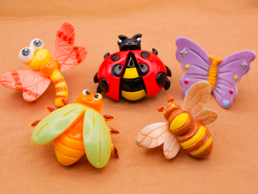 Insect Bugs Colorful Plastic Set of Five Buttons 27-31mm