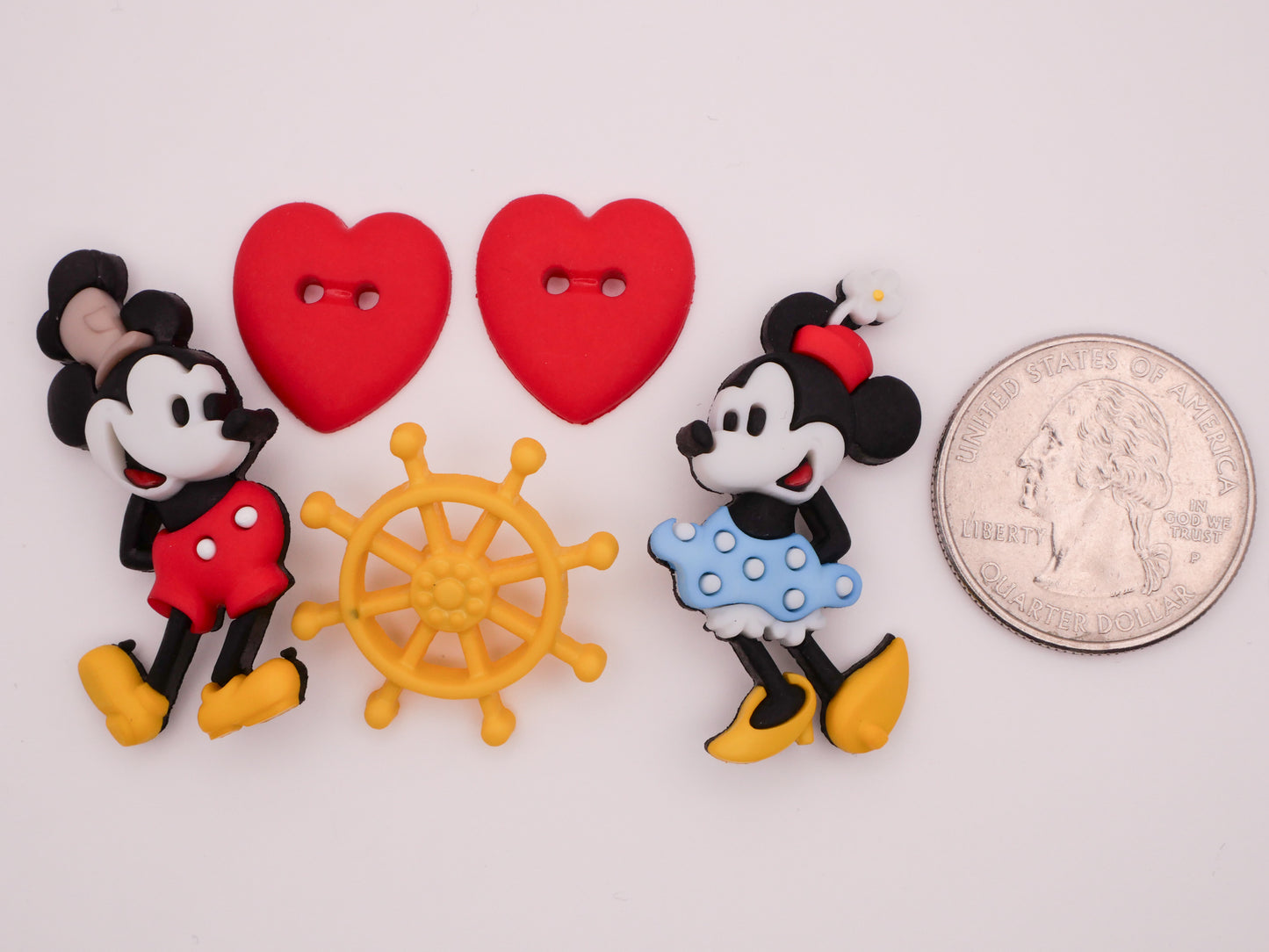 Steam Boat Willie Mickey Minnie Mouse Disney Plastic Set of Five Buttons 17-38mm