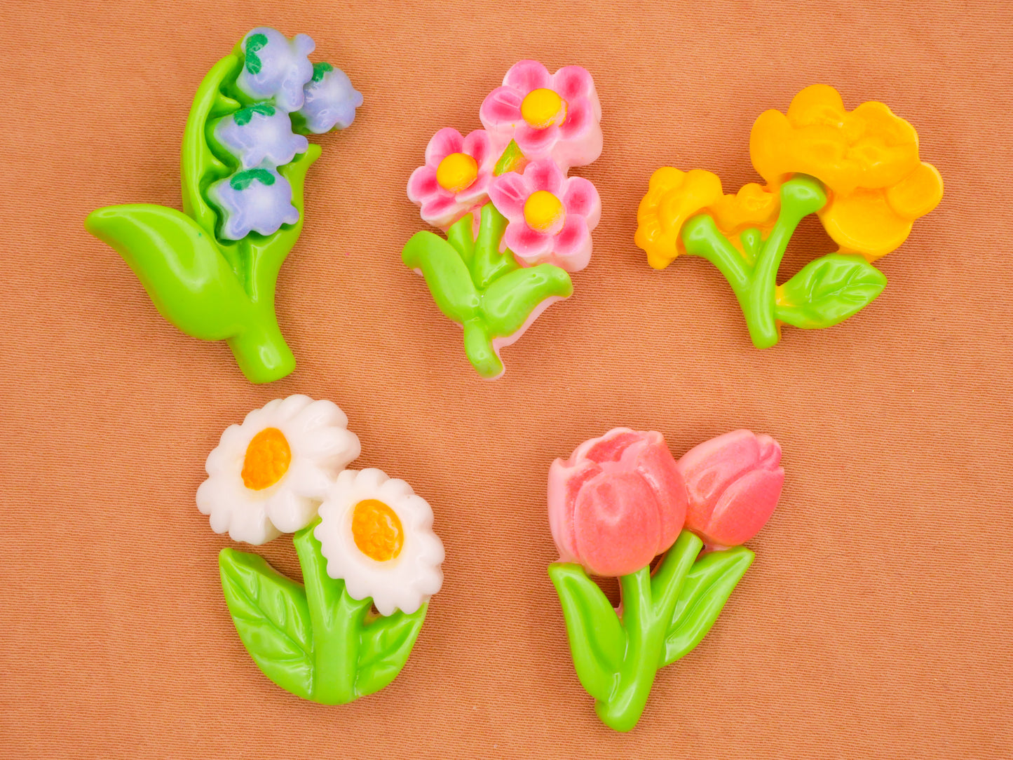 Spring Flowers Plastic Assorted Set of Three Buttons 20-35mm
