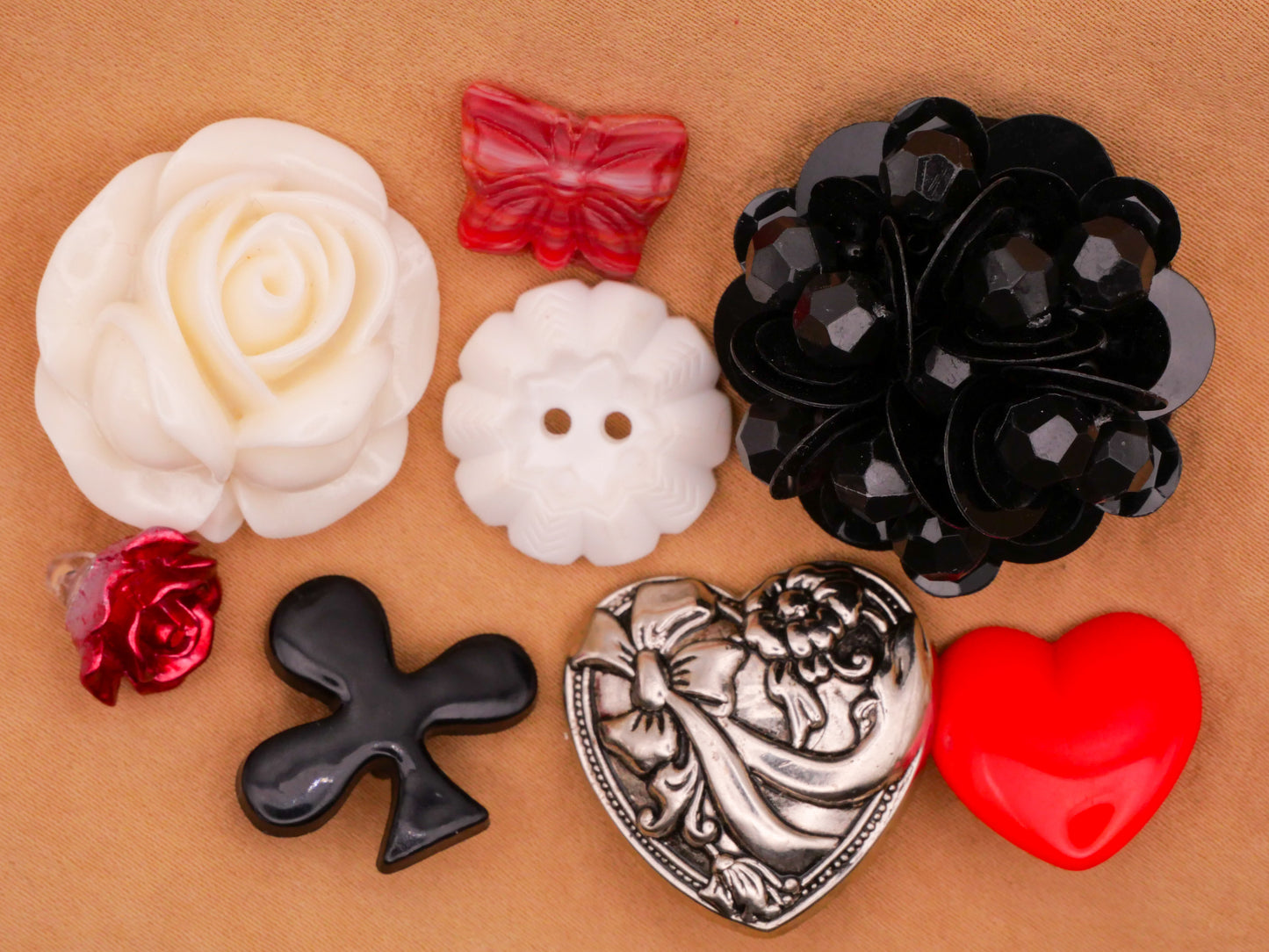 Rose Heart Vintage New Set of Eight Buttons Various 11-31mm