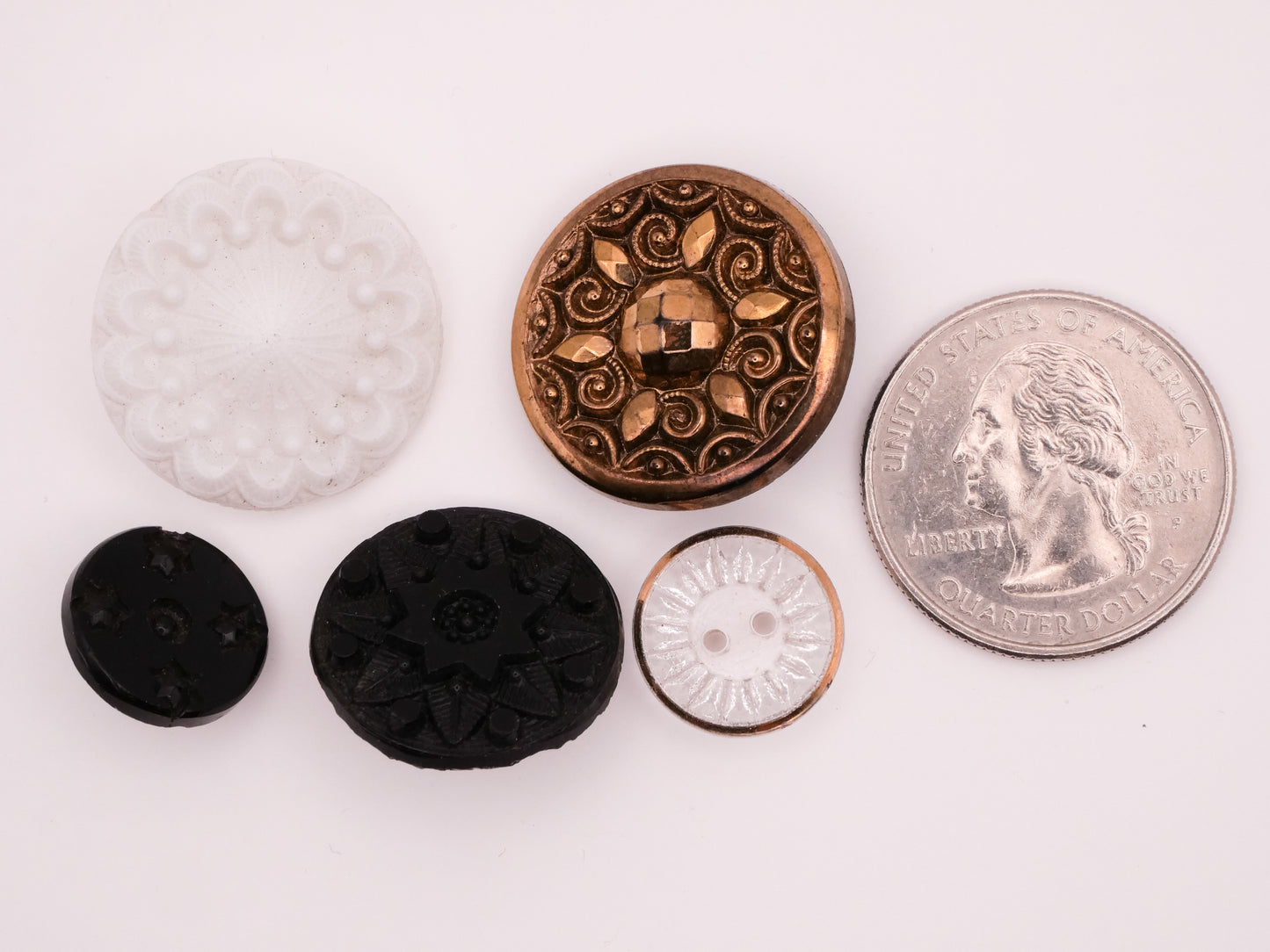 Sunburst Star Flower Design Vintage Glass Button Various 14-23mm