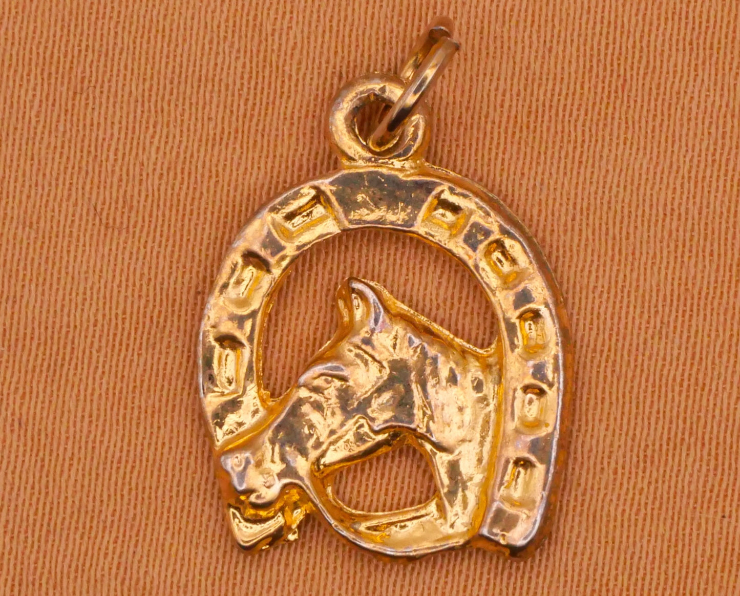 Horse Horseshoe Lucky Vintage Gold Metal Charm 14x19mm