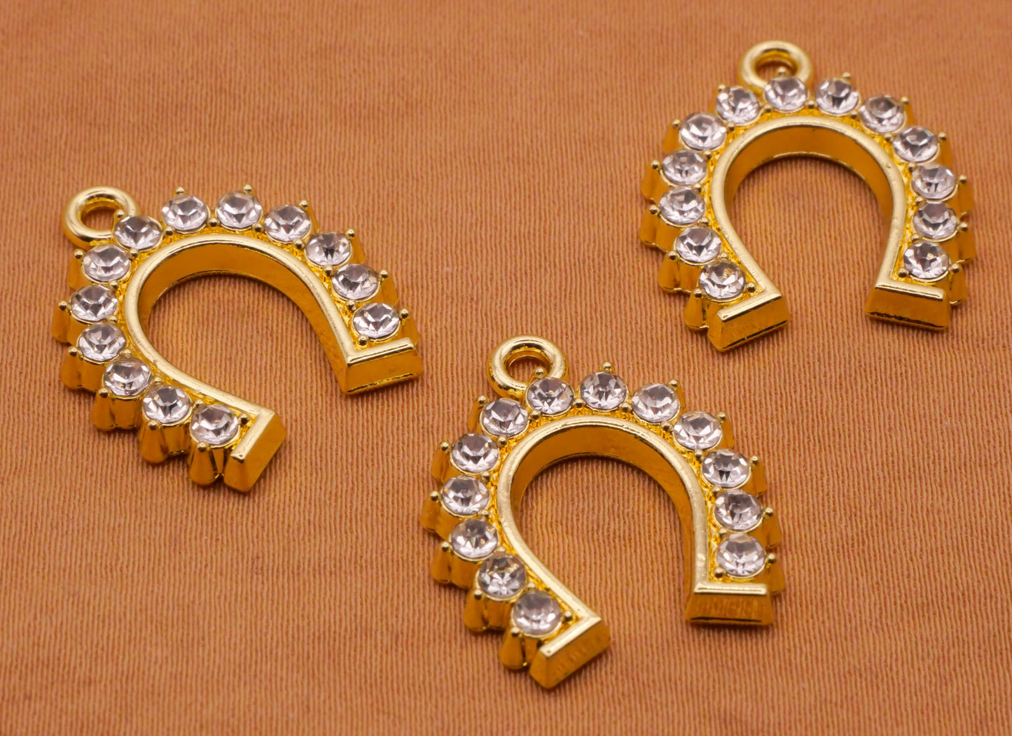 Horseshoe Rhinestone Shine Gold Set of Three Charms Embellishments 18x21mm