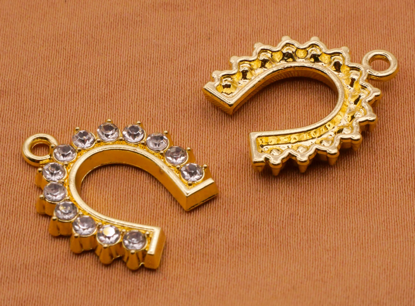 Horseshoe Rhinestone Shine Gold Set of Three Charms Embellishments 18x21mm