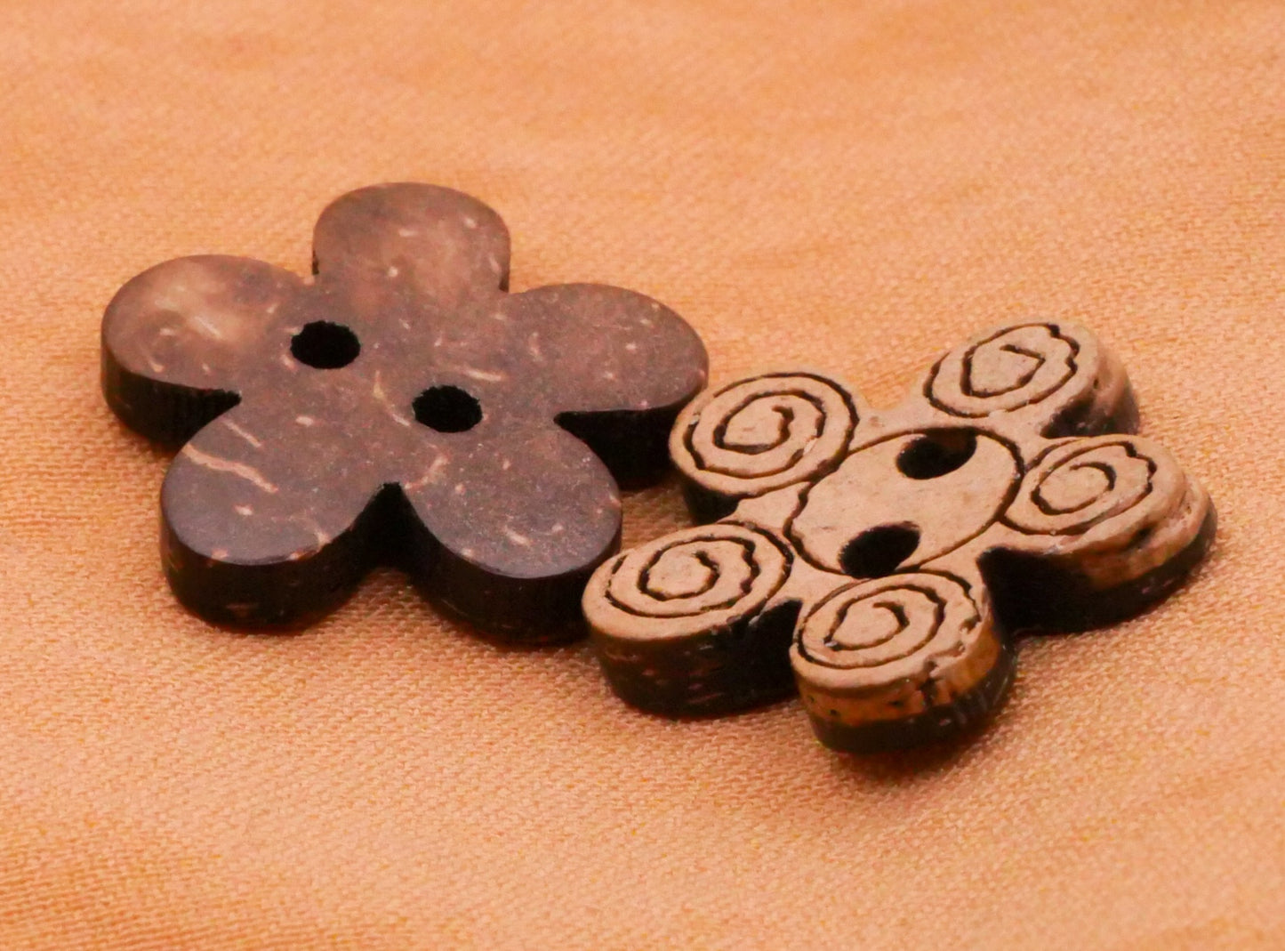 Flower Swirl Coconut Shell Set of Ten Buttons 15mm