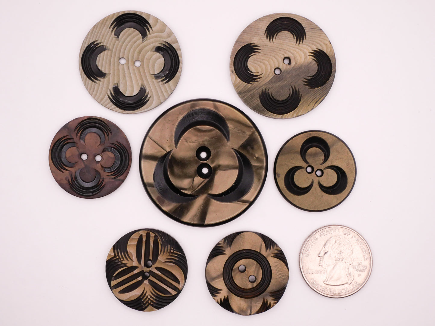 Clover Carved Laminate Celluloid Early Plastic Button Various 27-43mm