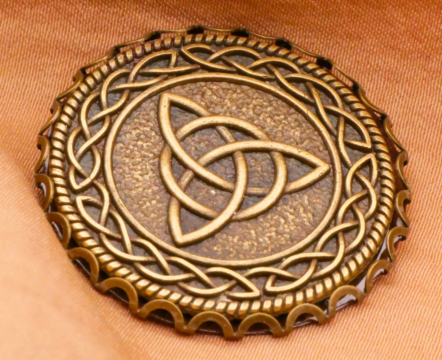 Celtic Trinity Knot Bronze Metal Button 31mm