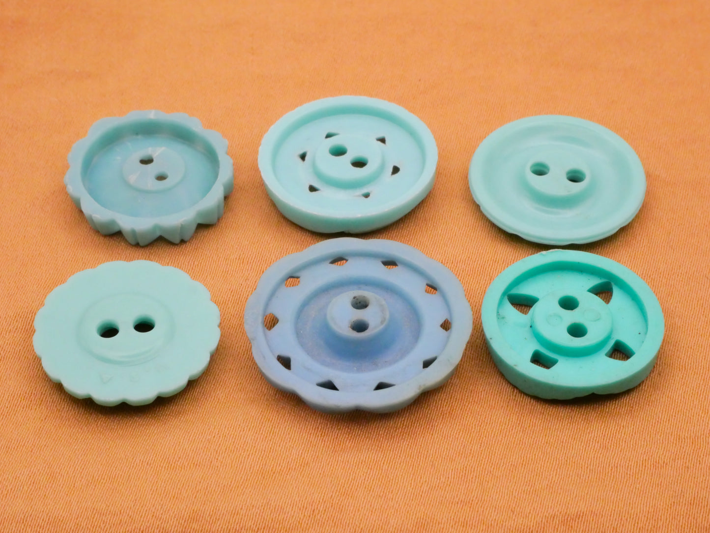 Housecoat Teal Blue Green Vintage Plastic Button Various 18-23mm