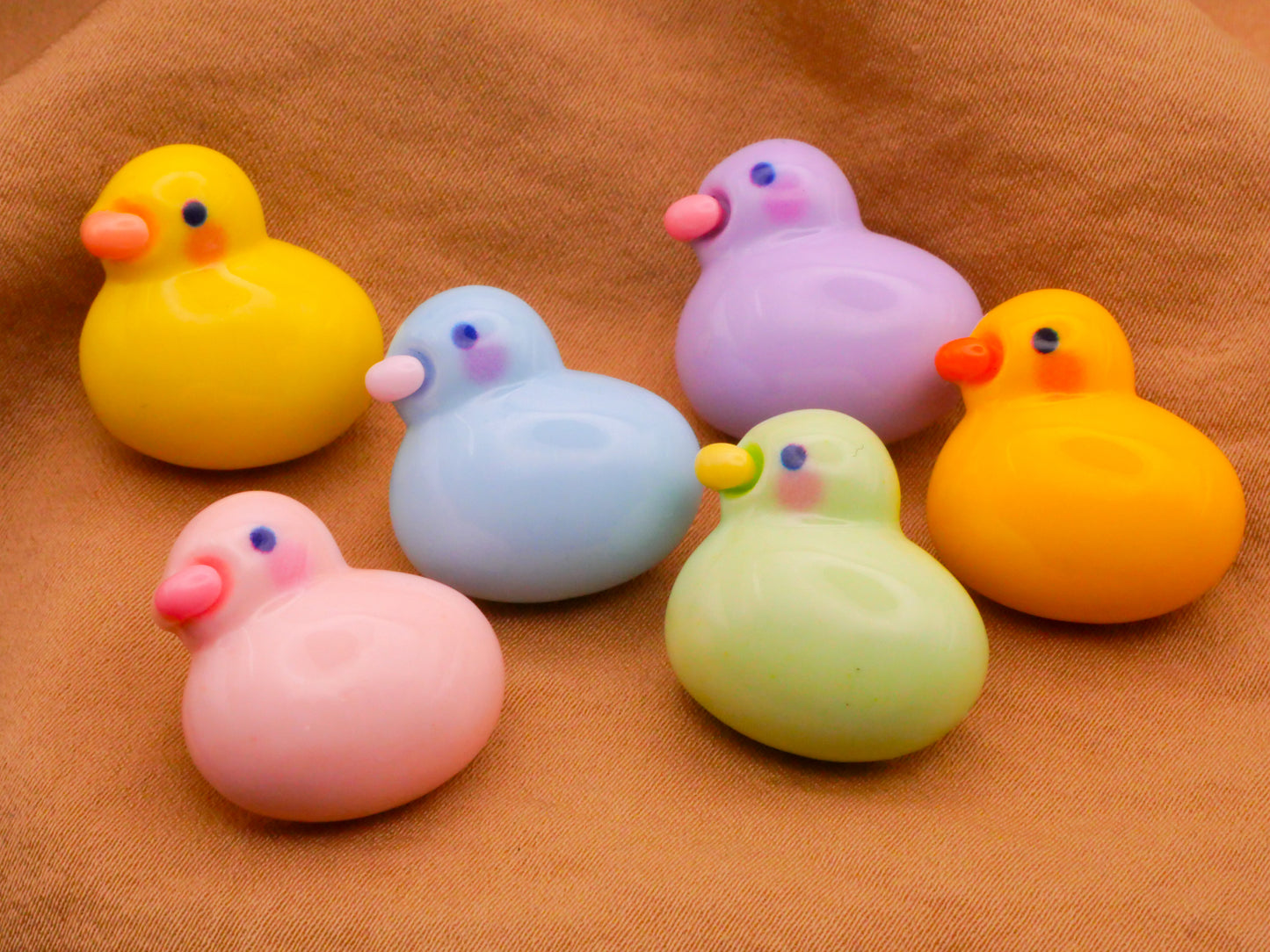 Chick Spring Colorful Plastic Assorted Set of Four Buttons 19mm