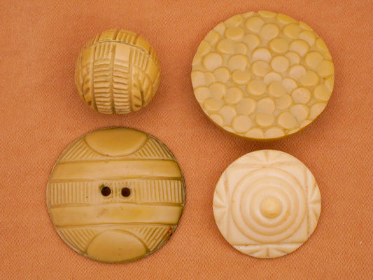 Tribal Design Ivory Look Celluloid Early Plastic Button 17-29mm
