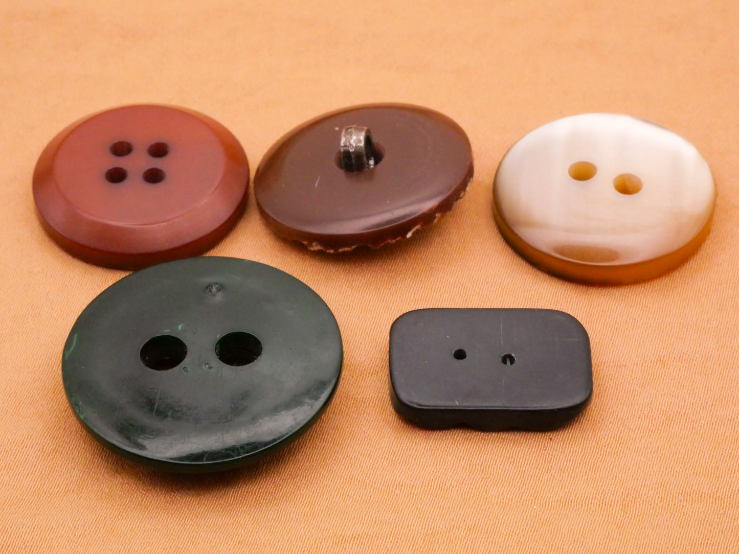 Natural Texture Look Vintage Plastic Button Various 13-27mm