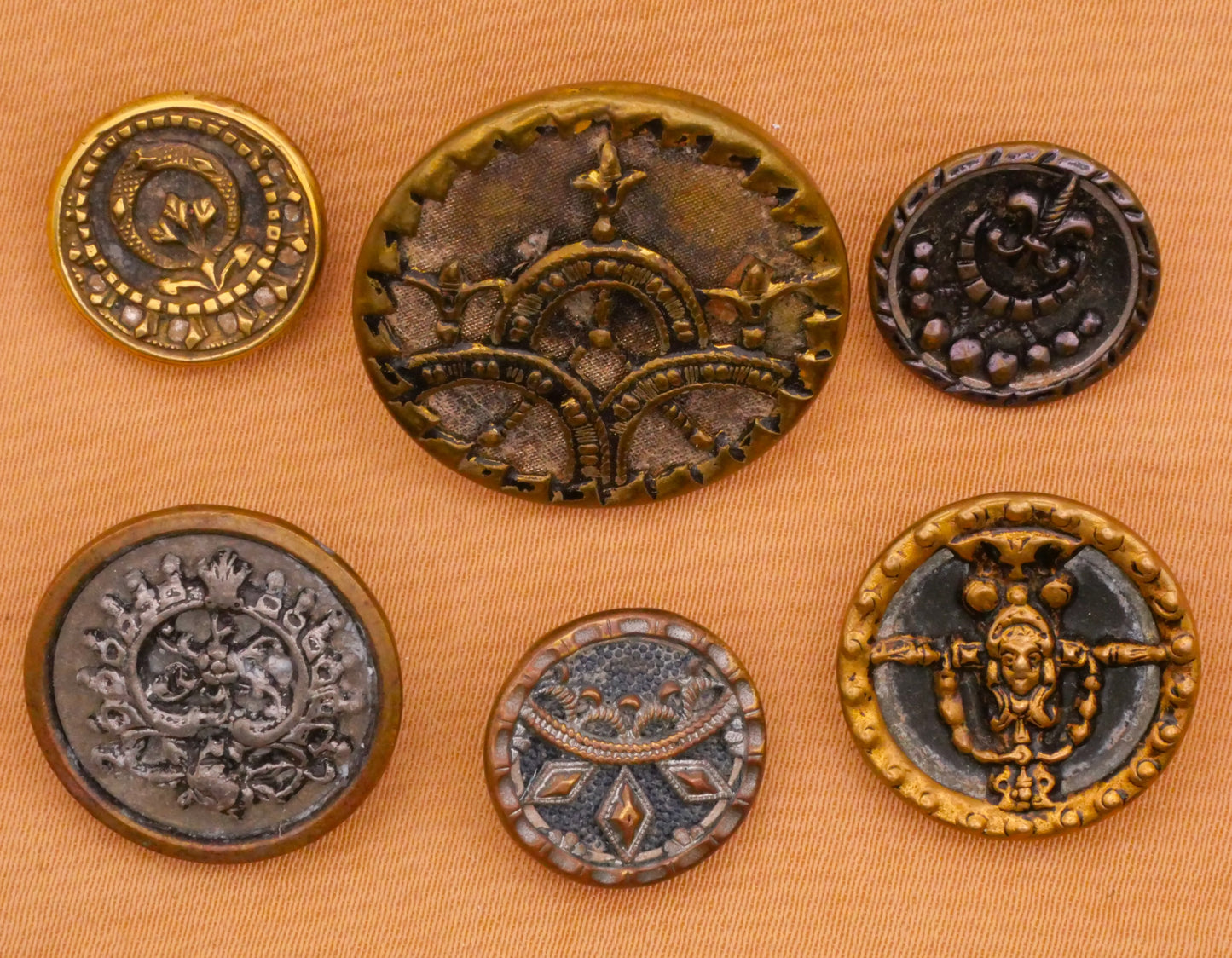 Ornate Design Victorian Metal Button Various 13-23mm