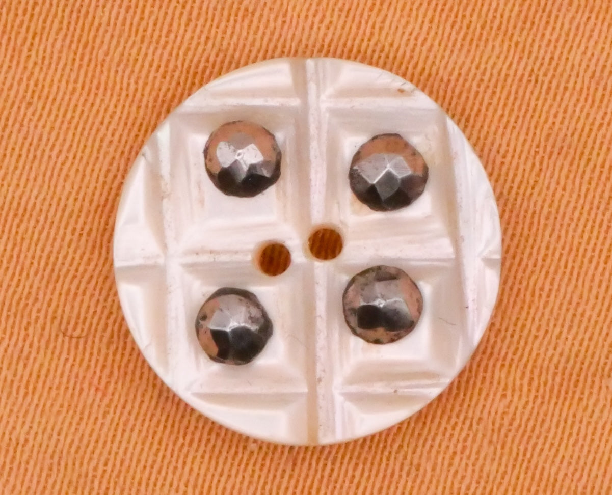Grid Carved Mother of Pearl Steel Cut Antique Button 13mm