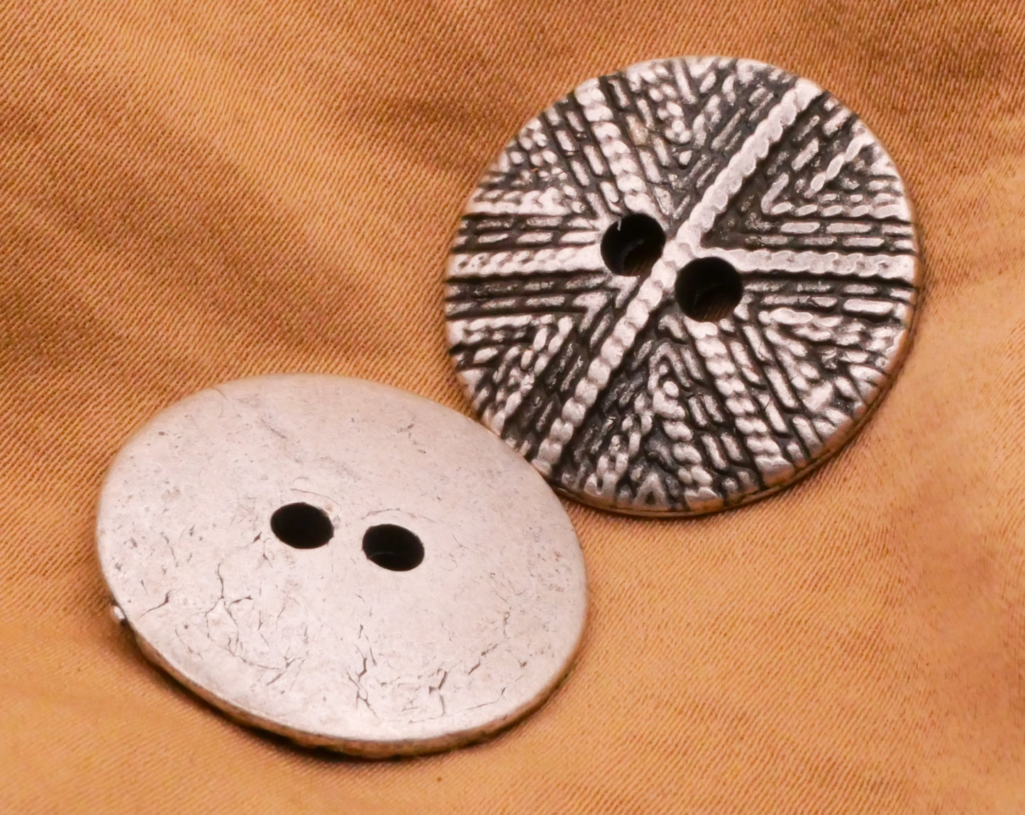 Textile Yarn Ball Look Antiqued Silver Metal Button 23mm