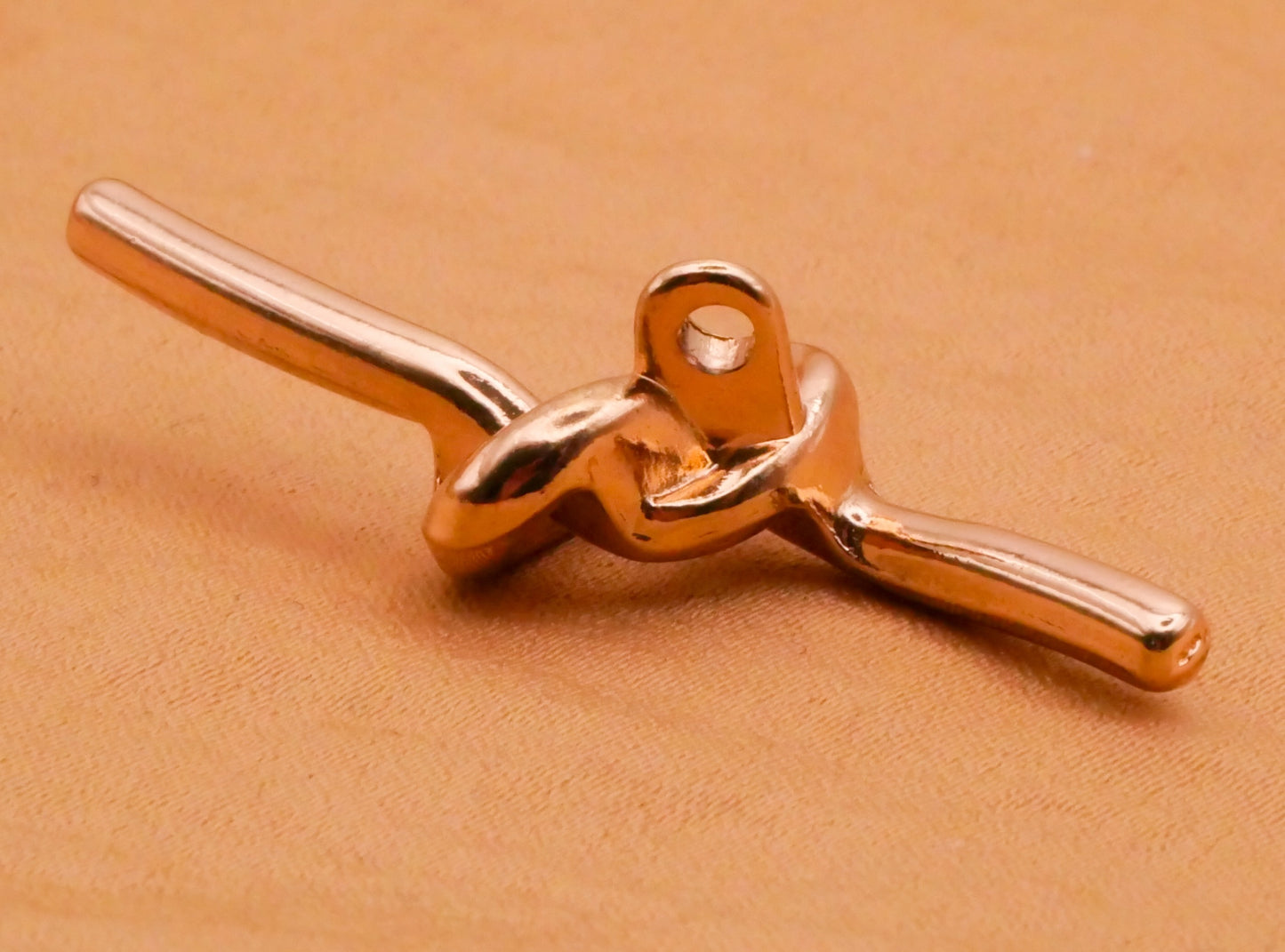 Knot Shiny Gold Metal Toggle Button 12x40mm