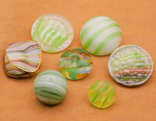 Green Dig Dug Design in Glass Vintage Button Various 11-19mm
