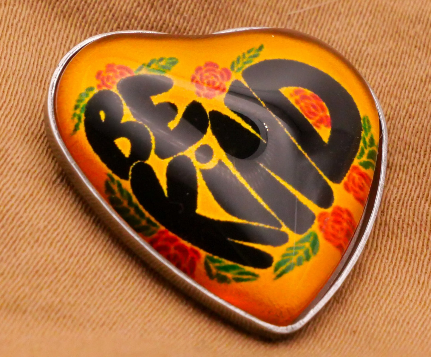 Be Kind Retro Heart Plastic Silver Metal Button 21mm