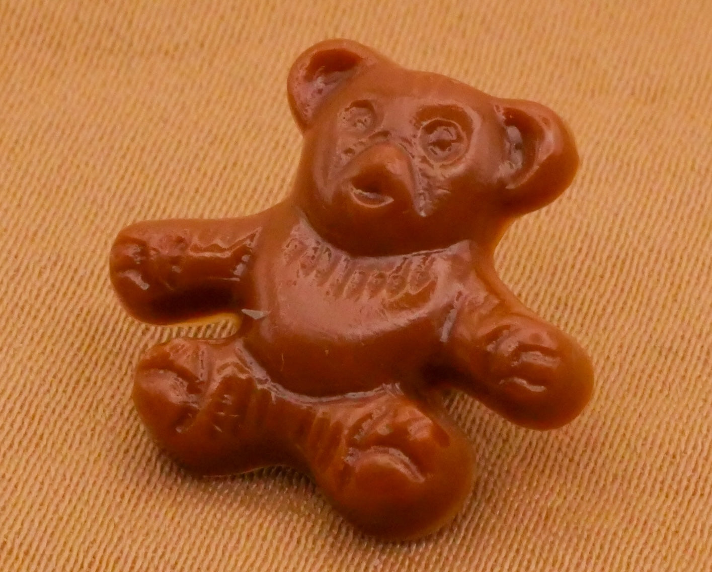 Teddy Bear Vintage Brown Plastic Button 15-17mm