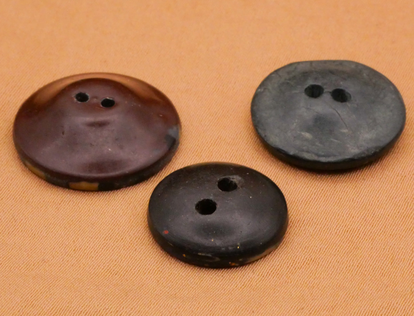 Composition Blue Fleck Antique Button Various 15-19mm
