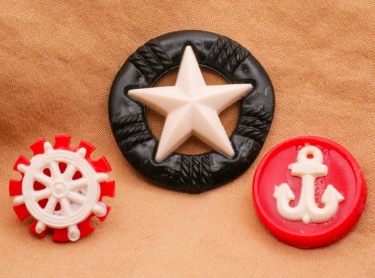 Nautical Two-Tone Plastic Wheel Star or Anchor Button Various 16-27mm