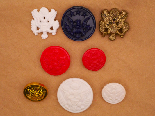 Great Seal Eagle Vintage Plastic Button Various 15-22mm