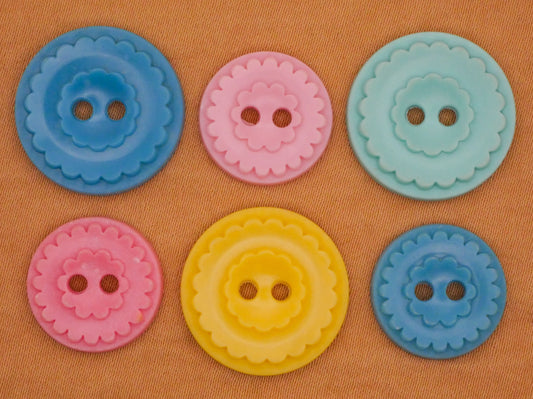 Flower Scallop Pastel Housecoat Plastic Button Various 15-19mm