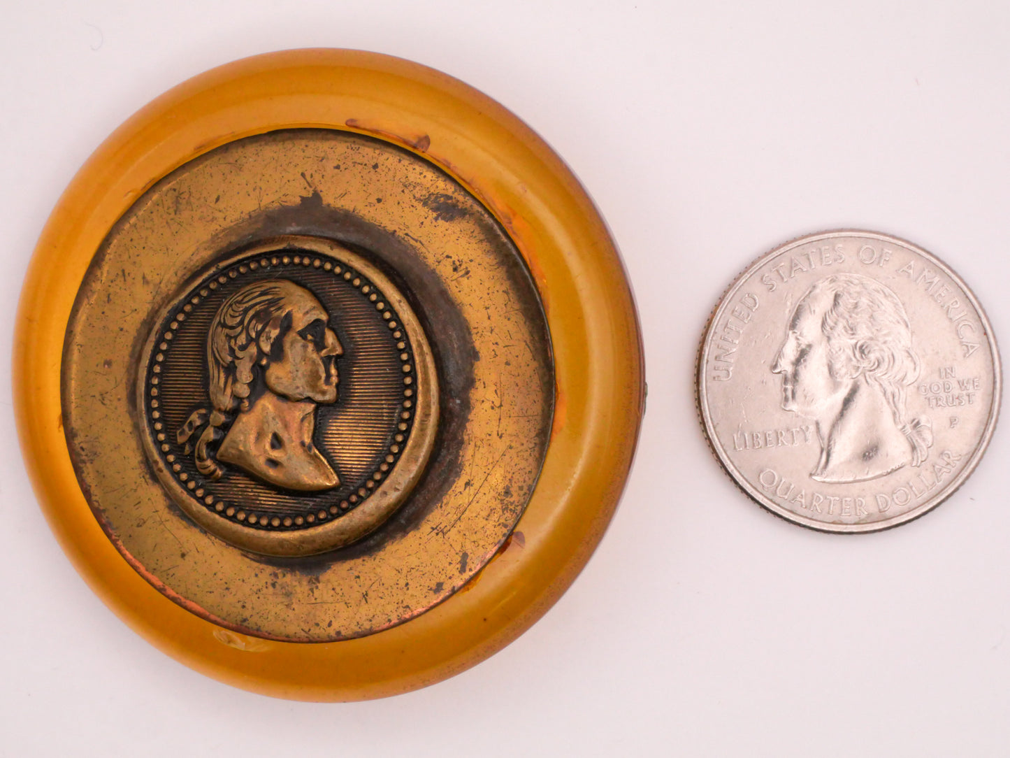 George Washington President Profile Metal Apple Juice Bakelite Large Button 50mm