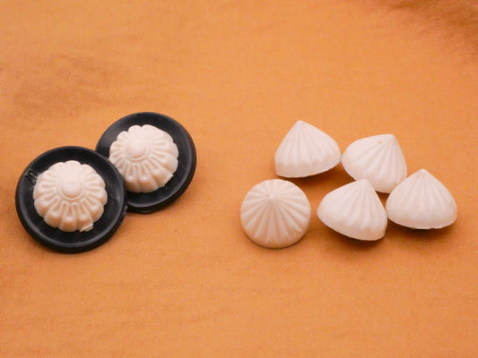 Conical Vintage Plastic Set of Buttons Various 14-20mm