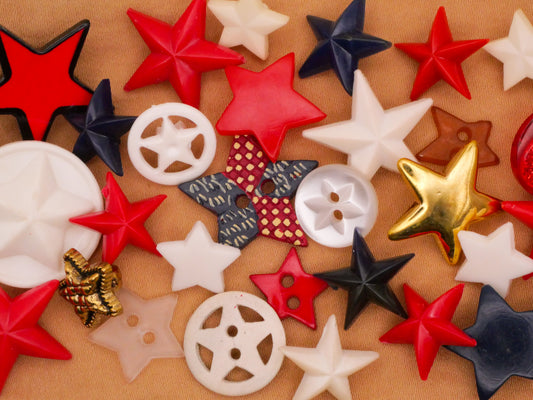 Star Patriotic Vintage New Plastic Assorted Set of Ten Buttons 12-24mm