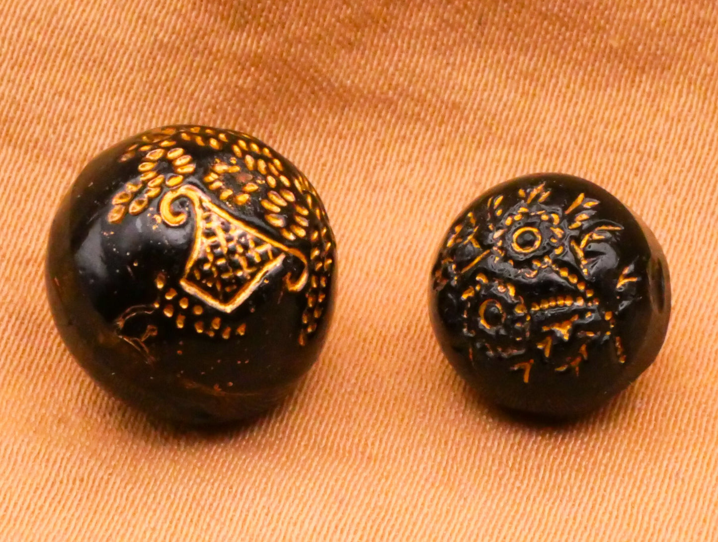Flower Bouquet Gold Black Glass Button Various 10-12mm
