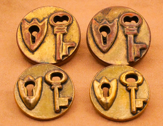 Lock Key Motif Vintage Button Various 16-18mm