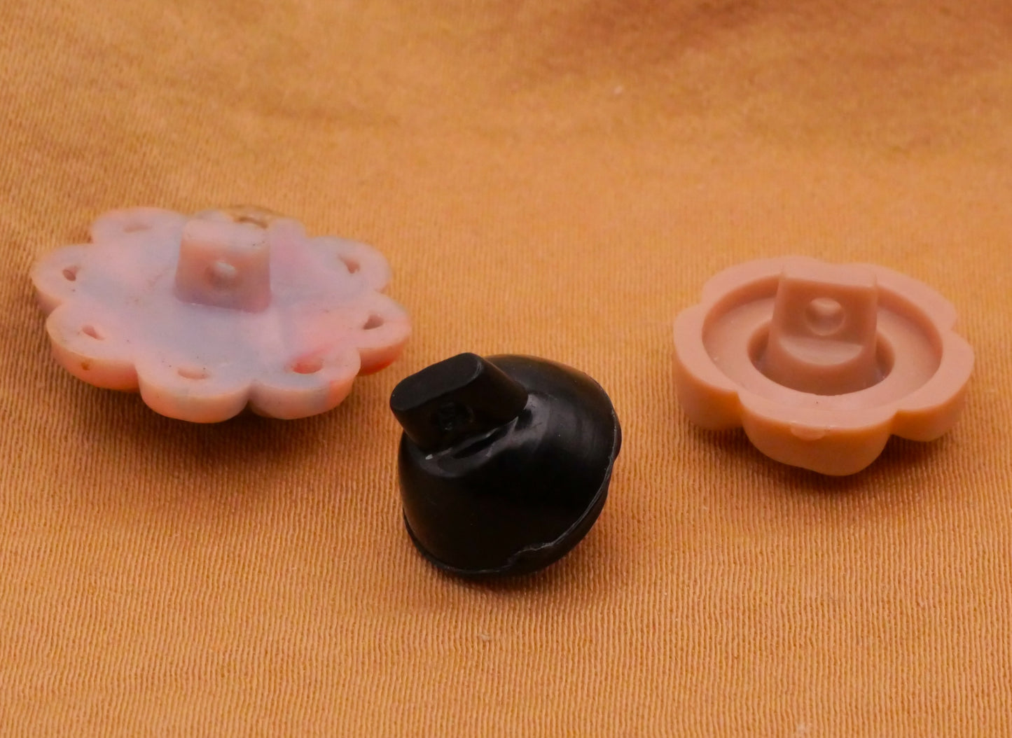 Flower Housecoat Vintage Plastic Button Various 11-18mm