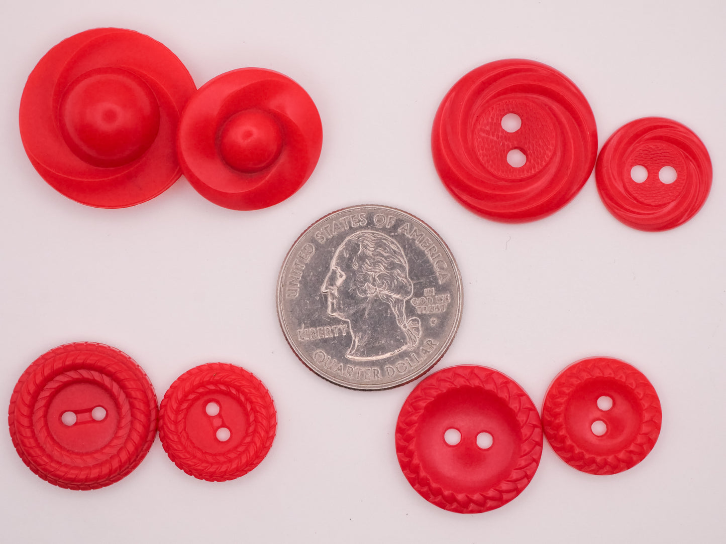 Red Mother Daughter Housecoat Pair of Buttons Various 15-23mm