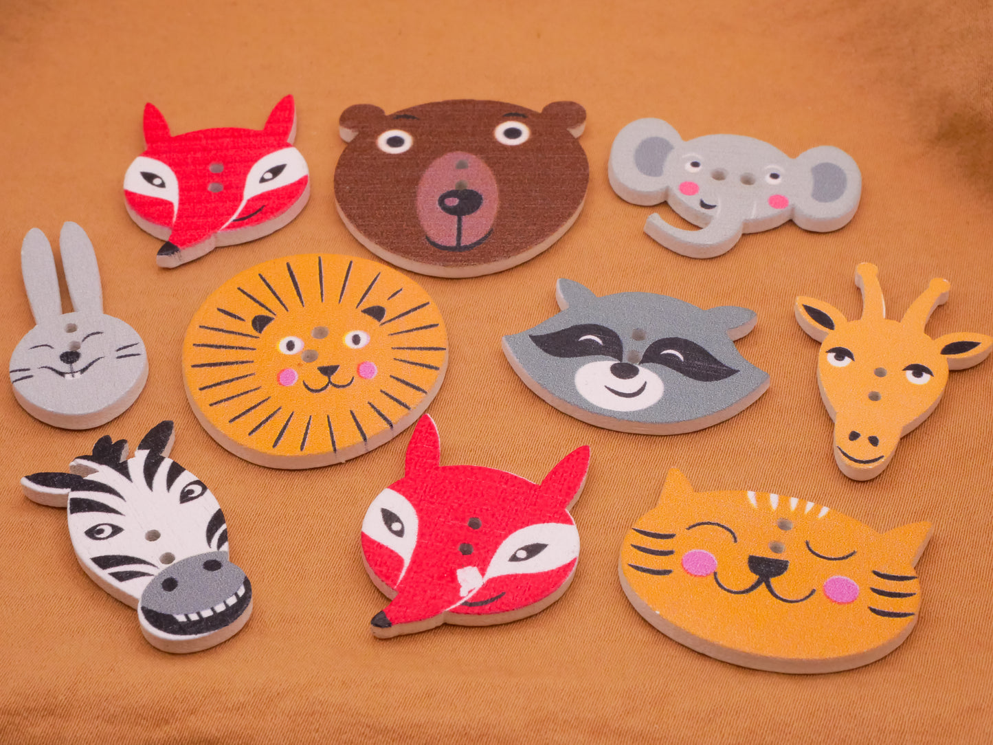 Animal Faces Wood Assorted Set of Ten Buttons 15-30mm