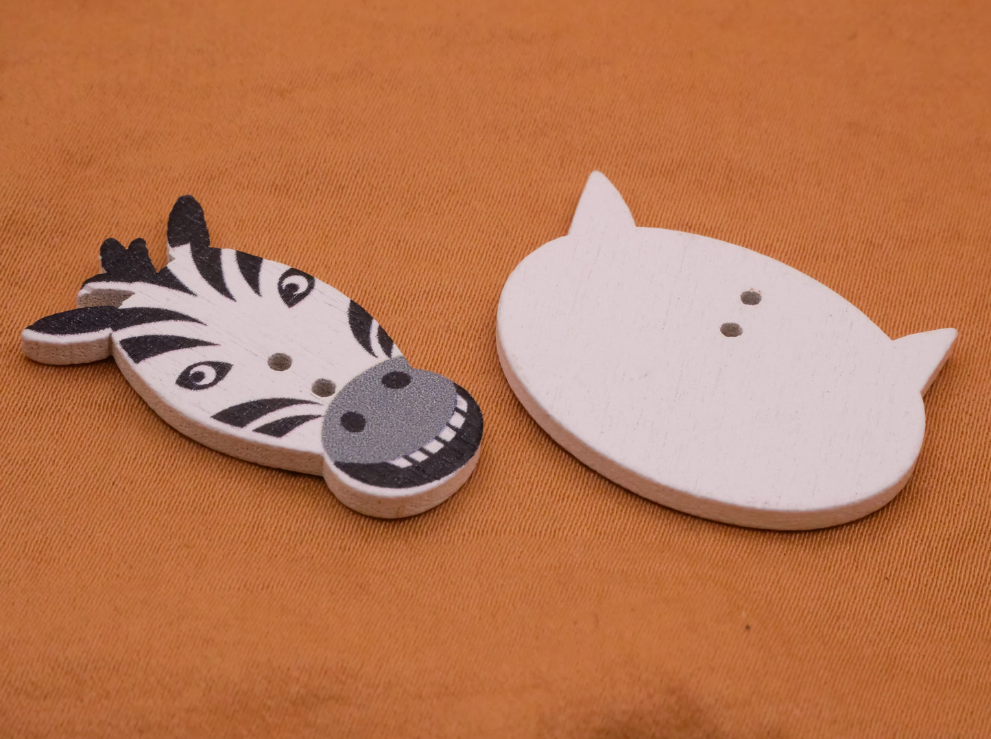 Animal Faces Wood Assorted Set of Ten Buttons 15-30mm