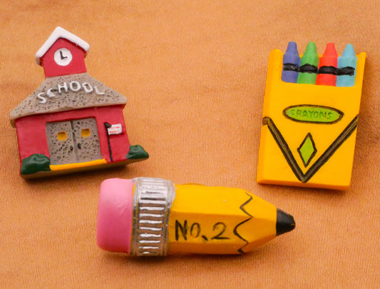 School House Supplies Vintage Plastic Button Various 12-31mm