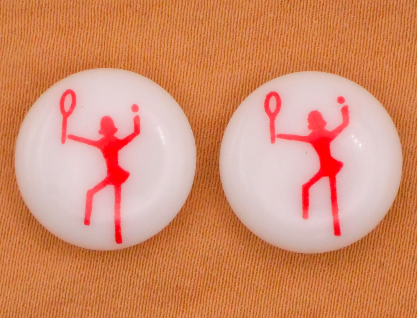 Tennis Badminton Red White Plastic Pair of Buttons 15mm