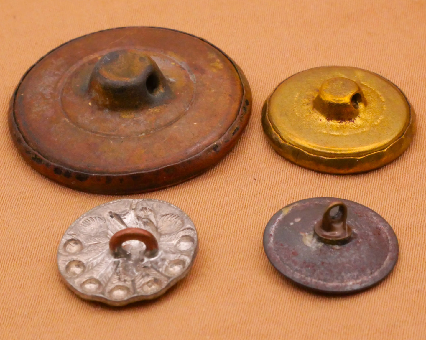 Peacock Bird Victorian Metal Button Various 14-29mm
