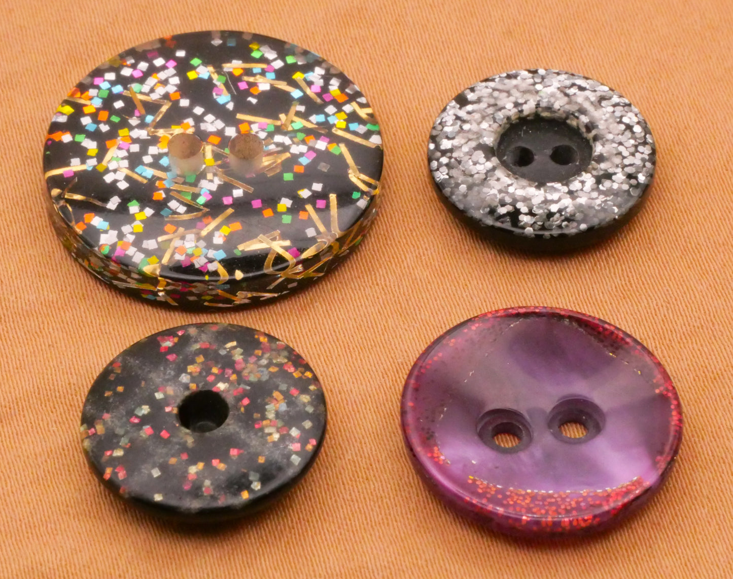 Glitter Confetti In Plastic Sew-Thru Button Various 15-23mm