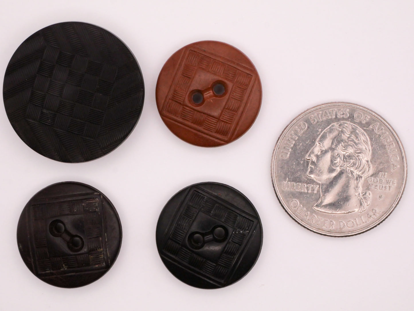 Checkerboard Design Vintage Button Various 19-25mm